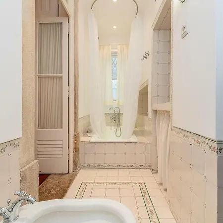 Charming Anjos |rentexperience * Lisboa