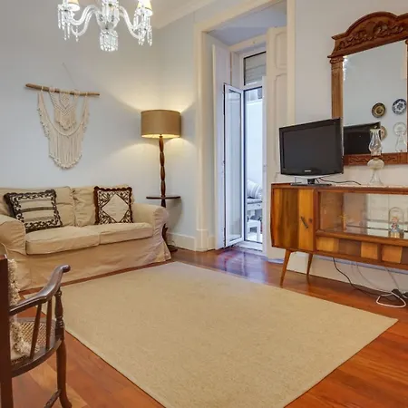 Apartamento Charming Anjos |rentexperience Lisboa